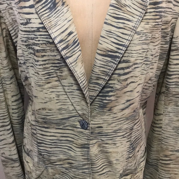 Emanuel Ungaro Animal Tiger Print Suede Blazer - Picture 3 of 14